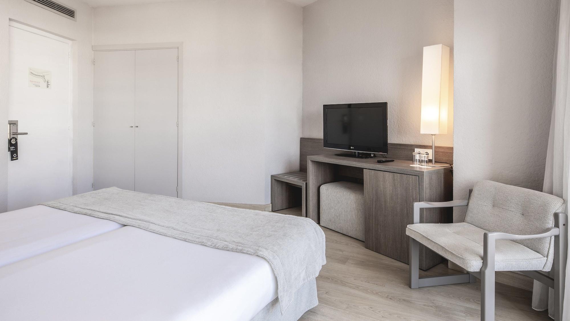 Отель Be Live Experience Costa Palma (Adults Only) Cala Major  Экстерьер фото